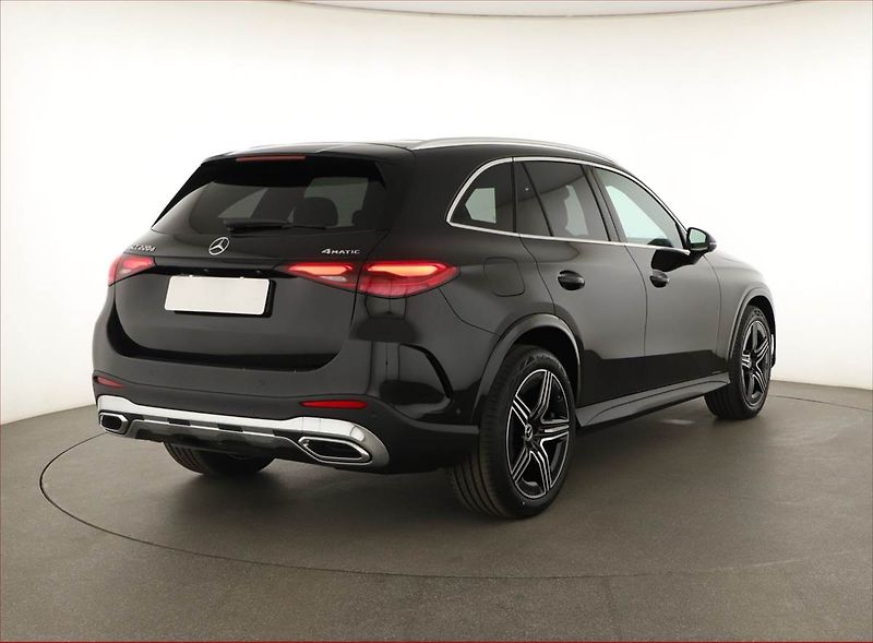 Mercedes-Benz GLC (2025) 220 d 4MATIC, AMG Line, HUD - fotka 5 z 29