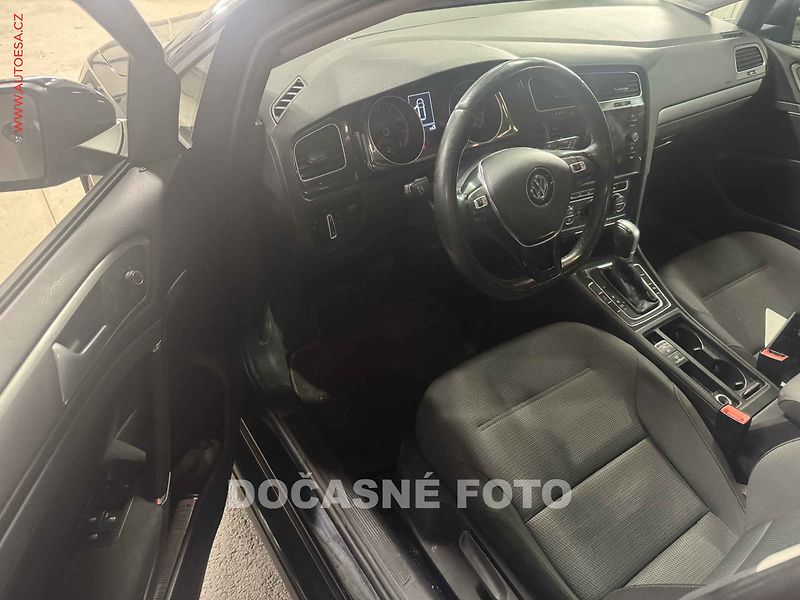 Volkswagen Golf (2017) 1.4TSi - fotka 3 z 3