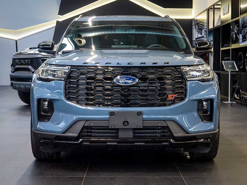 Ford Explorer (2026) 3.0 ST 4WD 21Alu, B&O 980W - fotka 11 z 45
