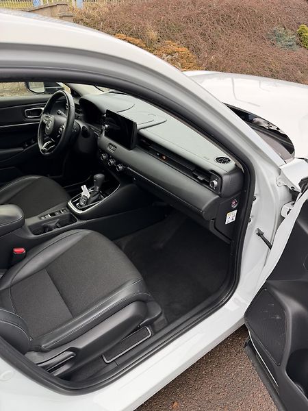 Honda HR-V 1,5 eHEV automat  - fotka 12 z 15