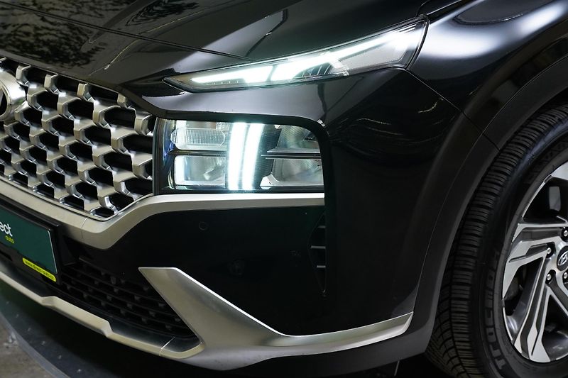 Hyundai Santa Fe - fotka 9 z 26