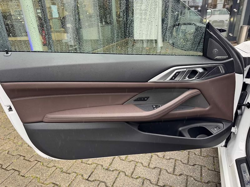 BMW Řada 4 M440i xD M-Sport Pro Šíbr 360 - fotka 12 z 23