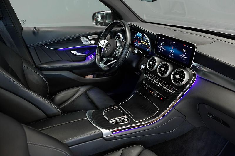 Mercedes-Benz GLC (2023) GLC 220d 4Matic AMG Line - fotka 18 z 35