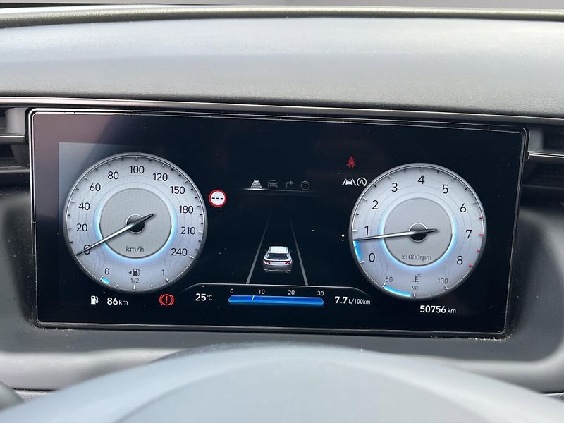 Hyundai Tucson (2023) N-line 1.6 110kW, 4x4, Tažné, - fotka 11 z 29