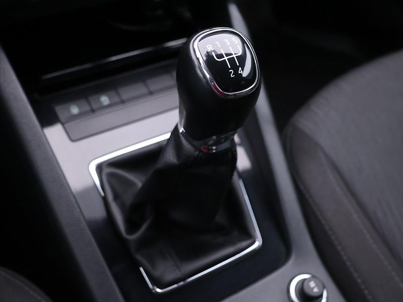 Škoda Octavia 1,6 TDI 81kW Style CZ - fotka 21 z 29