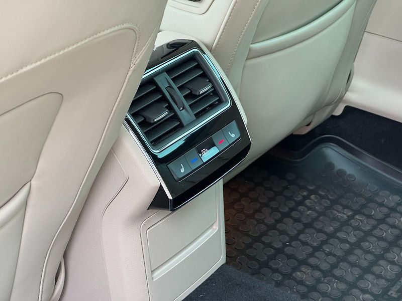Škoda Superb (2016) Style Plus 2.0 TDI 110kW - fotka 14 z 30