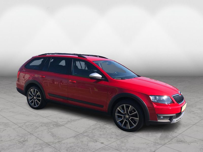 Škoda Octavia III 4x4 Scout 2,0 TDI CR /135k - fotka 6 z 28