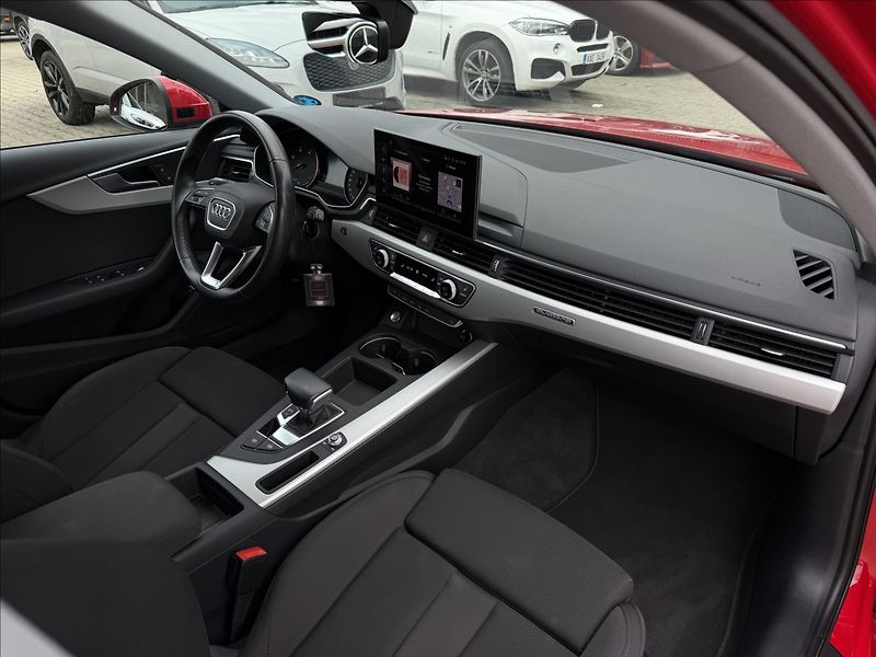 Audi A4 Avant 40 tdi quattro S-trinic - fotka 10 z 27