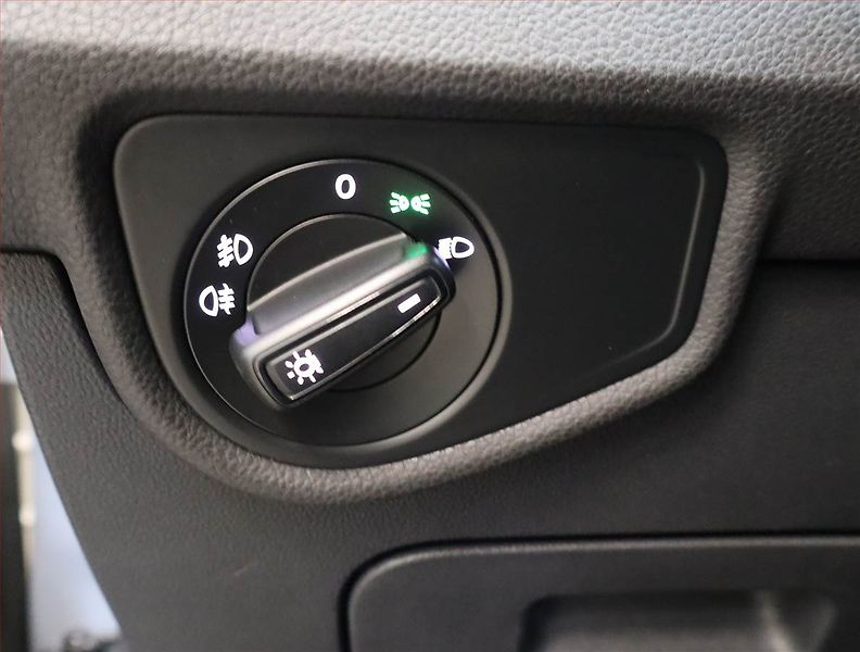 Volkswagen Touran (2018) Comfortline 1.6 TDI, Tempomat - fotka 16 z 17