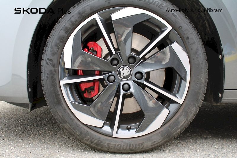 Škoda Octavia (2025) RS 2.0TSI / 195kW 7°DSG - fotka 23 z 23