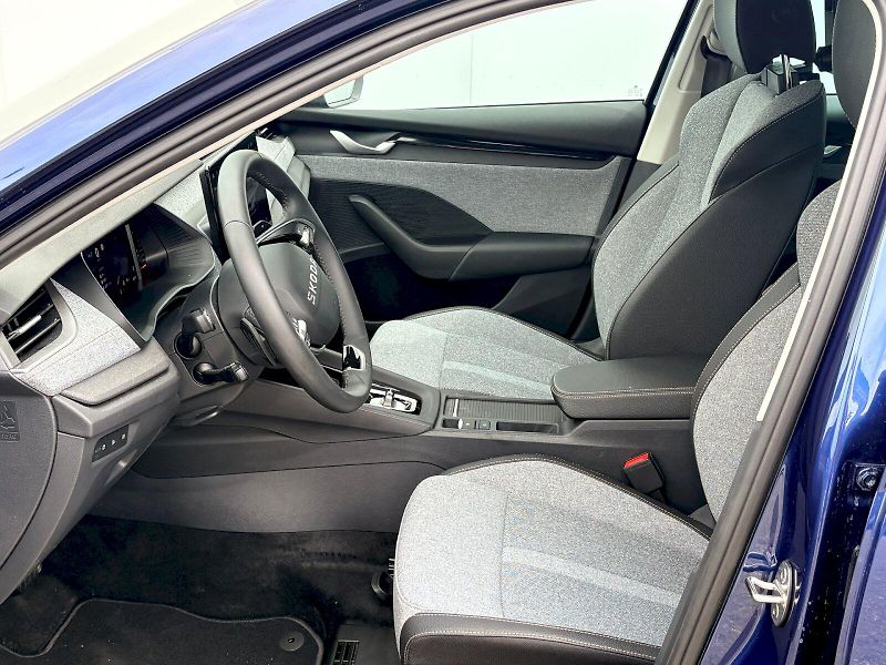 Škoda Octavia (2025) Combi DSG  1.5 TSI M-HEV /  11 - fotka 15 z 30