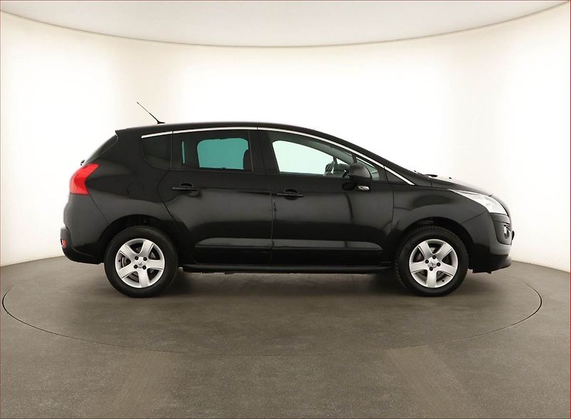 Peugeot 3008 (2012) 1.6 HDi, Navi, Tempomat - fotka 6 z 14