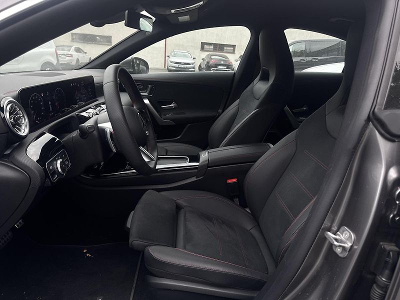Mercedes-Benz CLA 200, 1.majitel - fotka 13 z 17