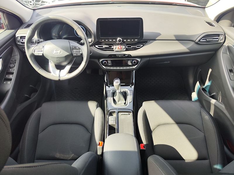 Hyundai i30 1.5 T-GDI/103kW Style - fotka 13 z 34