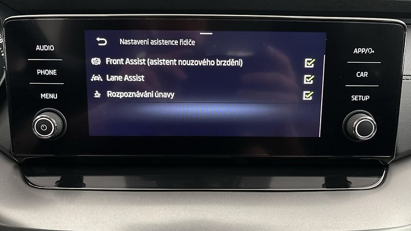 Škoda Octavia 1.0 TSI Active - fotka 22 z 23