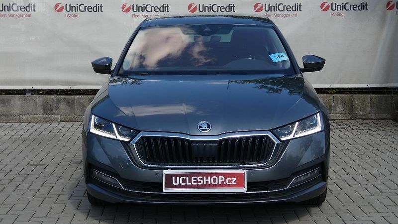 Škoda Octavia 2,0 TDI 85kW Style DSG - fotka 2 z 26