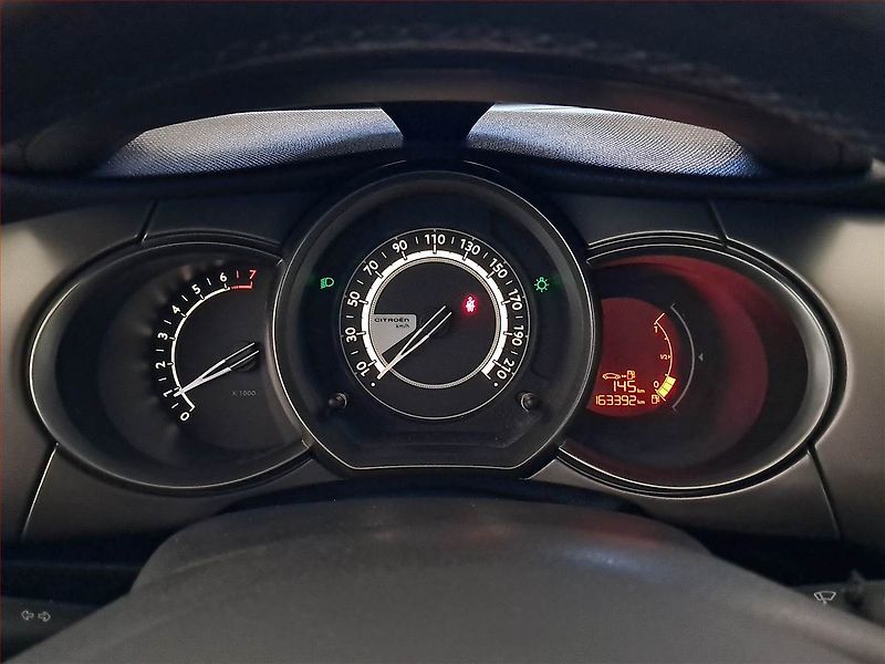Citroën C3 (2014) 1.2 VTi, nová STK - fotka 11 z 16