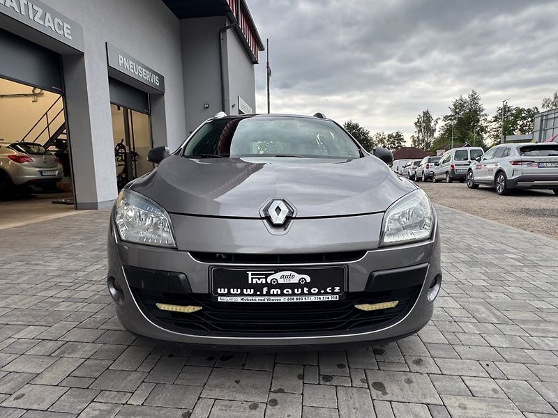Renault Mégane (2011) 1.6 16V - fotka 3 z 29