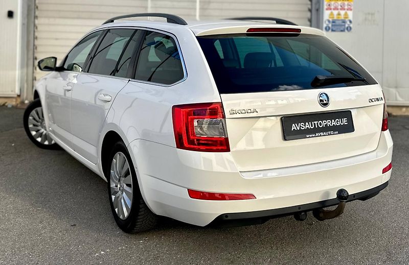 Škoda Octavia (2014) 2.0 TDI 110 KW DSG ACC TAZNE - fotka 6 z 37