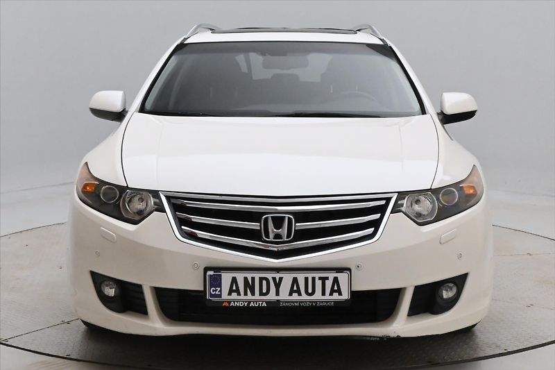 Honda Accord 2,2 i-DTEC 110kW Manuál - fotka 2 z 30