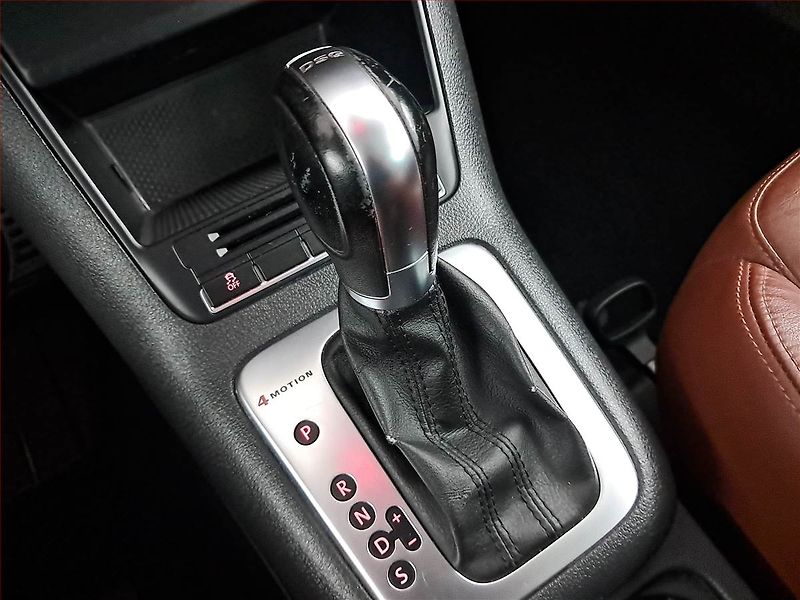 Volkswagen Tiguan (2011) R-Line 2.0 TSI, 4X4, Automat - fotka 13 z 22