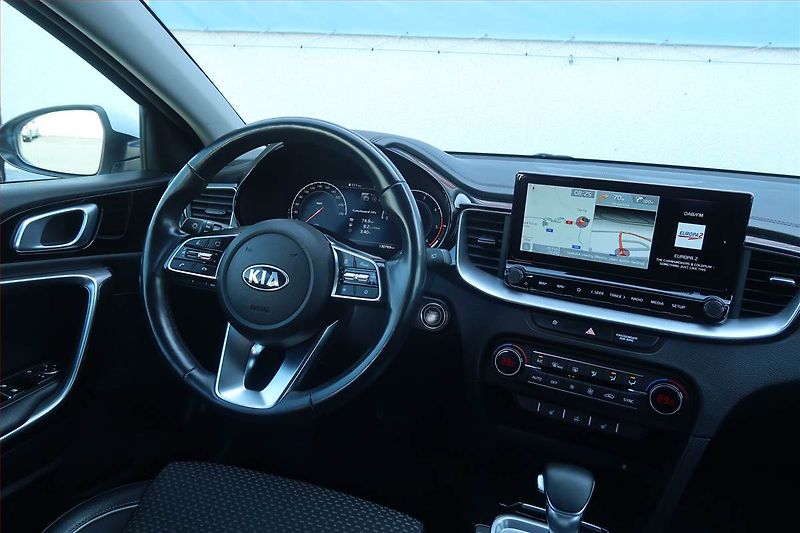 Kia Ceed (2021) 1.6 CRDi MHEV, Automat - fotka 7 z 26