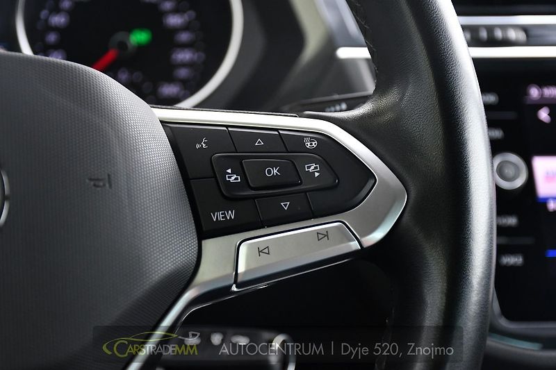 Volkswagen Tiguan 2.0TDi DSG NAVI TAŽNÉ ČR 1.M - fotka 28 z 53