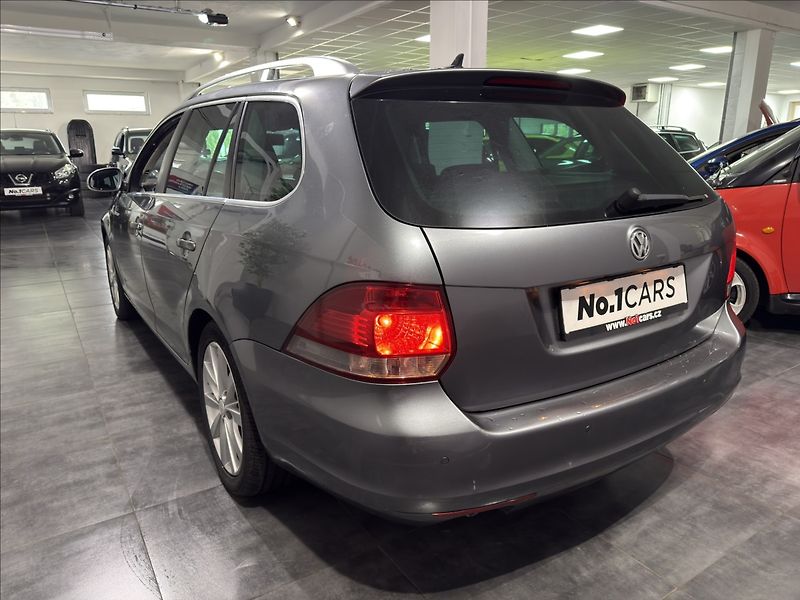 Volkswagen Golf 1,4   TSI HIGHLINE PANORAMA - fotka 4 z 28