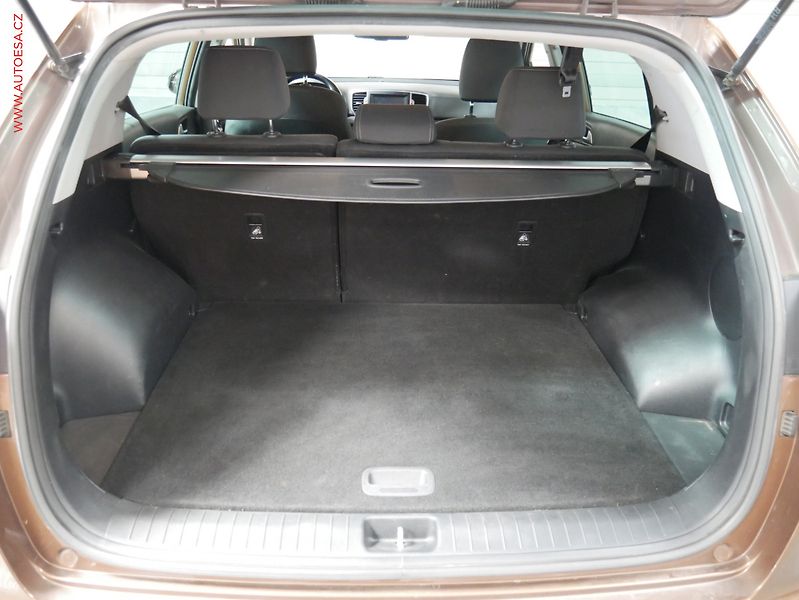 Kia Sportage (2017) 1.6, ČR, servis.kniha - fotka 7 z 23