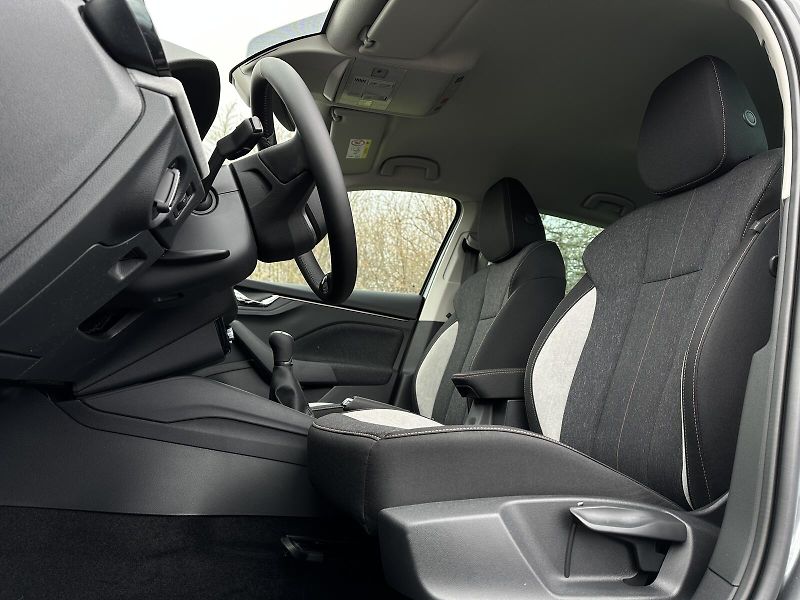 Škoda Scala 1.0TSi 116PS LED V.Cockpit Cli - fotka 10 z 39