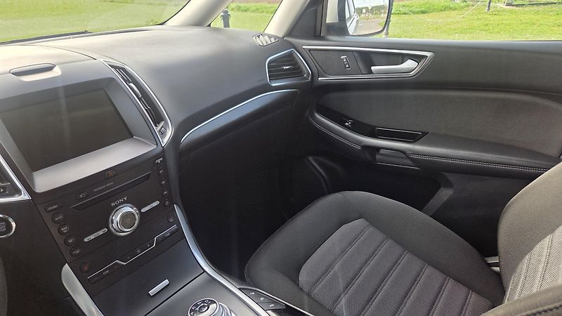Ford Galaxy (2023) 2.0 EcoBl 110kW AT TITAN DPH - fotka 20 z 36