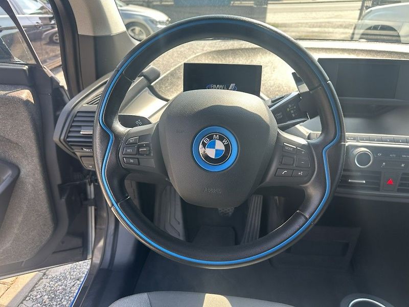 BMW i3 (2021) 120Ah 42,2 kWh - fotka 10 z 26