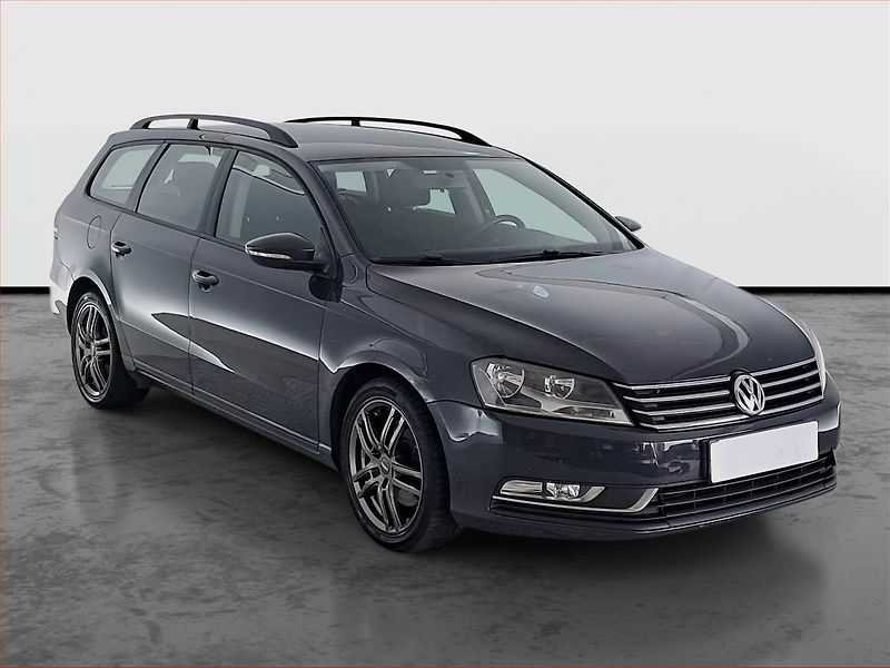 Volkswagen Passat (2013) 1.6 TDI, Navi, Tempomat - fotografie inzerátu