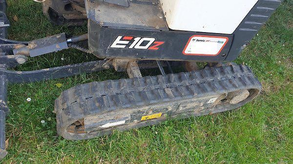 Bobcat (2020) E10Z 1.1t/71-110cm +vrták Bagr - fotka 12 z 15