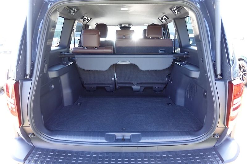 Toyota Land Cruiser 2.8D4-D  8 AT Invincible - fotka 14 z 39