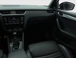 Škoda Octavia (2017) RS 2.0 TSI, Automat - náhled 8