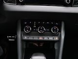 Škoda Karoq 2,0 TSI 140kW Sportline DSG 4x - náhled 21