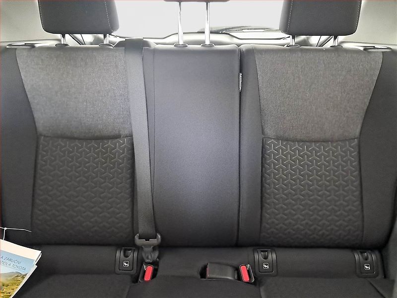 Toyota Yaris Cross (2022) 1.5 VVT-i - fotka 10 z 17