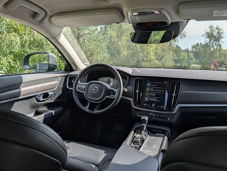 Volvo V90 (2018) Velmi zachovale  - fotka 5 z 7