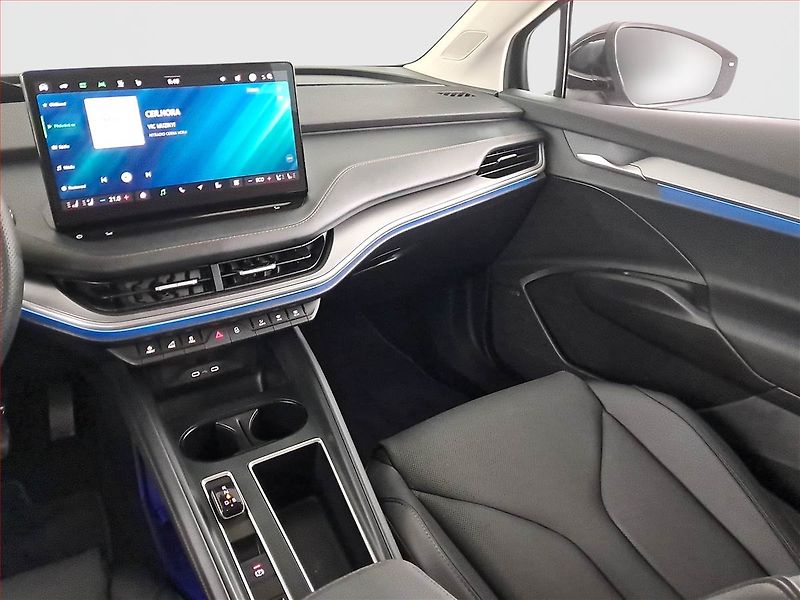 Škoda Enyaq (2025) 85x (82 kWh), SoH 100% - fotka 8 z 26