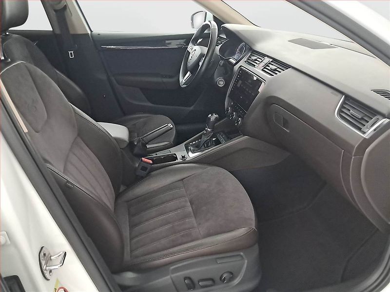 Škoda Octavia (2017) Laurin&Klement 2.0 TDI - fotka 9 z 19