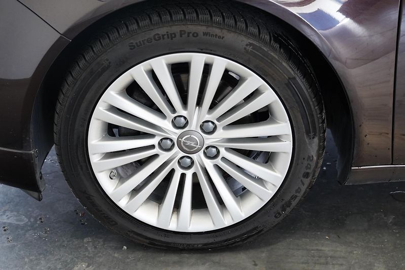 Opel Insignia - fotka 10 z 22
