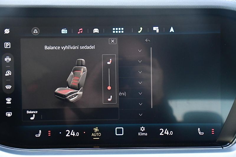 Volkswagen Touareg 3.0TDI 2.SADA KOL ČR - fotka 39 z 54