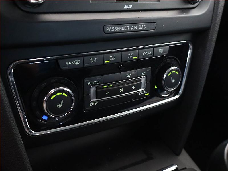 Škoda Superb (2010) Elegance 1.8 TSI, 4X4 - fotka 16 z 19