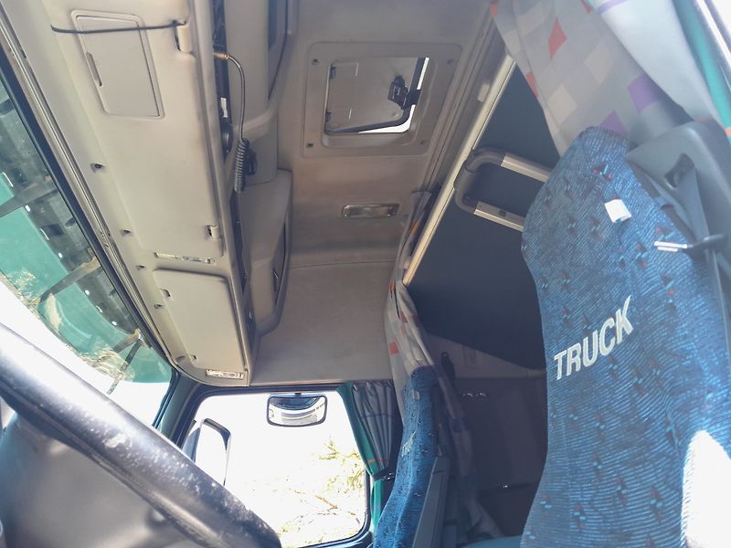 Volvo FH 500 LowDeck - fotka 21 z 39