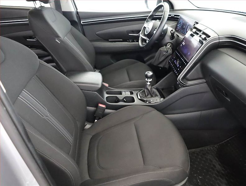 Hyundai Tucson (2022) 1.6 T-GDI 48V MHEV - fotka 7 z 19