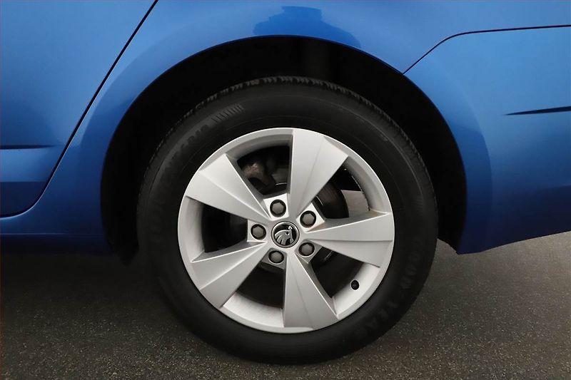 Škoda Octavia (2018) 1.6 TDI, Serv.kniha, Tempomat - fotka 13 z 13