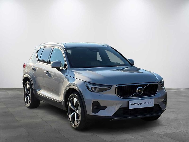 Volvo XC40 CORE B3, kamera, 19 - fotka 6 z 21