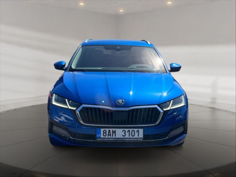 Škoda Octavia 2,0 TDI Style DSG - fotka 2 z 10