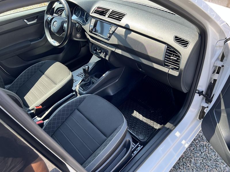 Škoda Fabia (2020) 1.0 TSI Ambition,1.MAJ,CZ,DPH - fotka 19 z 26